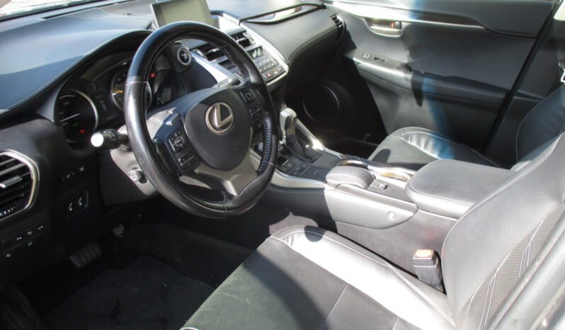 LEXUS NX300h complet