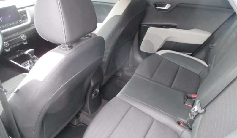 KIA Stonic 1.0l TGDi 120cv DCT-7 Launch Edition complet