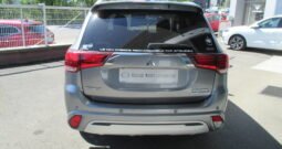 MITSUBISHI Outlander 2.4l PHEV 224cv Invite