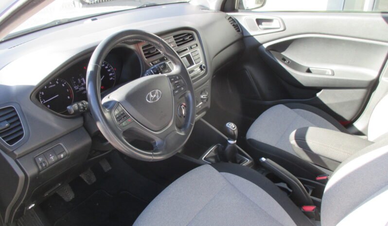 HYUNDAI i20 1.2l 84cv Intuitive Plus complet