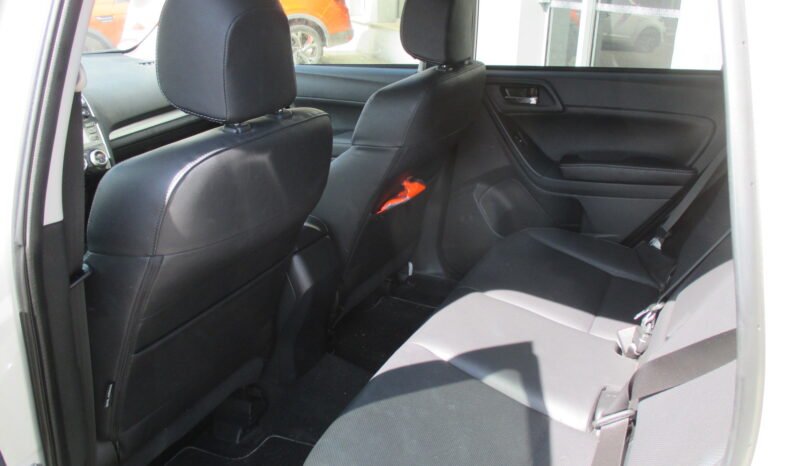 SUBARU Forester 2.0i 150cv Lineartronic Luxury AWD complet