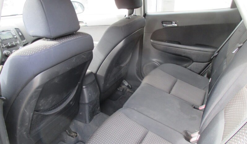 HYUNDAI i30 1.6 CRDI 90cv PACK CLIM 5P complet